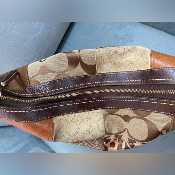 EUC Coach, beautiful leather original patchwork, design bag, 16”Wx11”Hx4”D - Picture 7 of 17